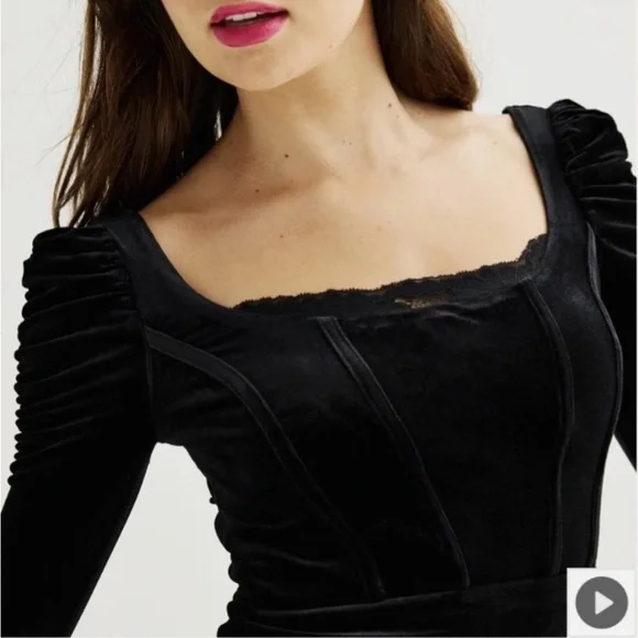 Chic Velvet Dress - Picture 2 of 9